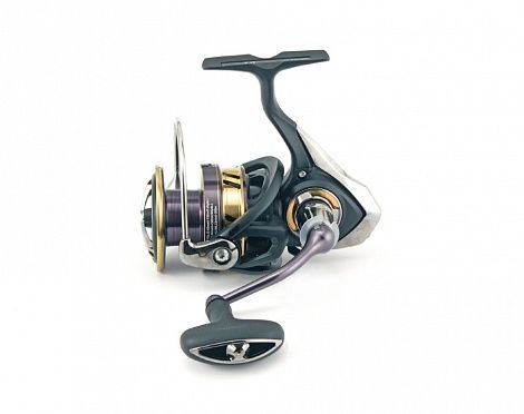 Катушка безынерционная Daiwa 17 Legalis LT 6000D-H 10416-605RU
