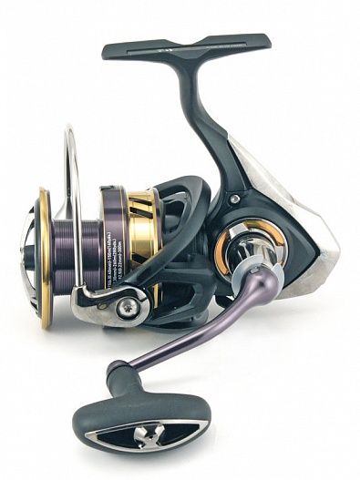 Катушка безынерционная Daiwa 17 Legalis LT 4000-C 10416-401RU