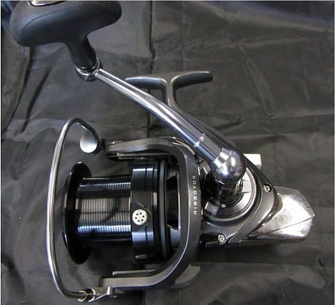 Катушка безынерционная Daiwa Emblem 5500QDA + запасная шпуля 10158-550RU